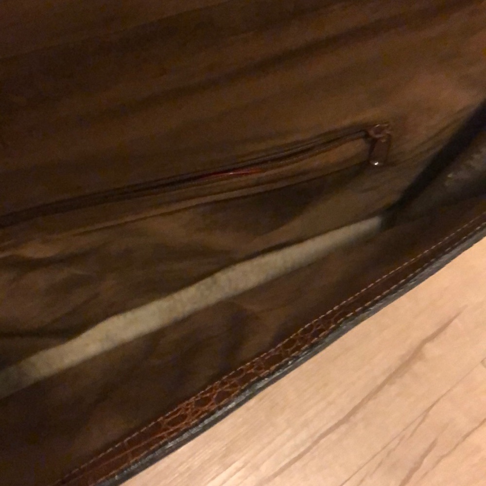 Briefcase Vintage - Looks like Croc! - Picture 12 of 13